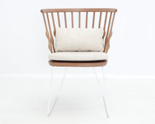 Lataa kuva Galleria-katseluun, Andreu World Nub puunojatuoli kelkkajaloilla