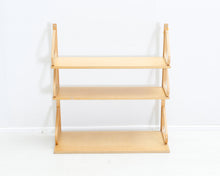 Lataa kuva Galleria-katseluun, Artek 112B-3 seinähylly