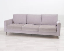 Lataa kuva Galleria-katseluun, 3-istuttava kangassohva vaaleanharmaa