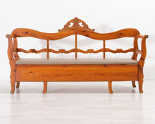 Lataa kuva Galleria-katseluun, Antiikkinen mäntysohva