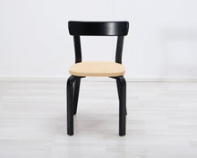Lataa kuva Galleria-katseluun, Artek 69 tuoli musta / beige