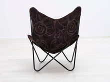 Lataa kuva Galleria-katseluun, Lepakkotuoli mustalla kuviokankaalla