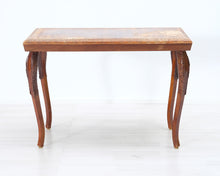 Lataa kuva Galleria-katseluun, Antiikkinen sivupöytä