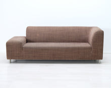Lataa kuva Galleria-katseluun, Adea Camp 2,5-istuttava kangassohva ruskea
