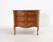 Lataa kuva Galleria-katseluun, Antiikkinen lipasto