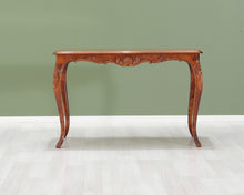 Lataa kuva Galleria-katseluun, Antiikkinen sivupöytä