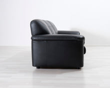 Lataa kuva Galleria-katseluun, 3-istuttava nahkasohva musta