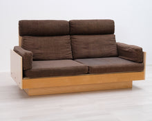 Lataa kuva Galleria-katseluun, Artek 555 Ben Af Schulten 2-istuttava sohva ruskea