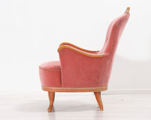 Lataa kuva Galleria-katseluun, Antiikkinen nojatuoli vaaleanpunainen