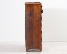 Lataa kuva Galleria-katseluun, Antiikkinen lipasto