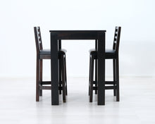 Load image into Gallery viewer, Baaripöytä ja kaksi tuolia tummanruskea