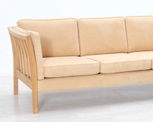 Load image into Gallery viewer, 3-istuttava kangassohva beige