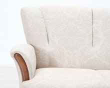 Load image into Gallery viewer, 3-istuttava kangassohva beige