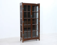 Lataa kuva Galleria-katseluun, Aasialainen vitriini ruskea