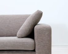 Lataa kuva Galleria-katseluun, 3-istuttava kangassohva ruskea