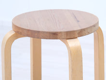 Lataa kuva Galleria-katseluun, Artek E60 jakkara