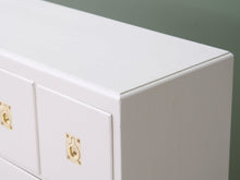 Lataa kuva Galleria-katseluun, Apteekkarin hylly