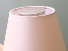 Load image into Gallery viewer, Artemide Melampo pöytävalaisin