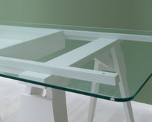 Lataa kuva Galleria-katseluun, Design House Stockholm Arco työpöytä valkoinen