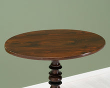 Lataa kuva Galleria-katseluun, Antiikkinen sivupöytä