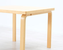 Load image into Gallery viewer, Artek sivupöytä 75 x 75 cm koivu