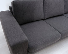 Lataa kuva Galleria-katseluun, 3-istuttava kangassohva harmaa