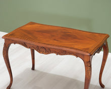 Lataa kuva Galleria-katseluun, Antiikkinen sivupöytä