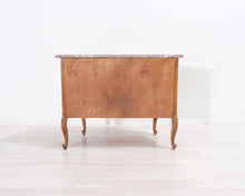 Lataa kuva Galleria-katseluun, Antiikkinen lipasto