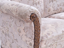 Lataa kuva Galleria-katseluun, 3-istuttava Chippendale sohva vanha roosa