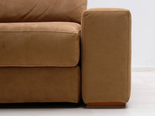 Load image into Gallery viewer, Asko 3-istuttava sohva vaaleanruskea