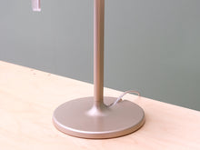 Load image into Gallery viewer, Artemide Melampo pöytävalaisin