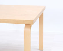 Load image into Gallery viewer, Artek sivupöytä 75 x 90 cm koivu