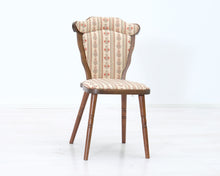 Lataa kuva Galleria-katseluun, Antiikkinen tuoli kangasistuimella