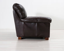 Lataa kuva Galleria-katseluun, 2-sitsig skinnsoffa mörkbrun