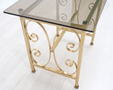 Lataa kuva Galleria-katseluun, 70-luvun sivupöytä lasilevyllä