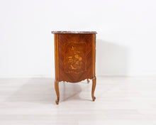 Lataa kuva Galleria-katseluun, Antiikkinen lipasto