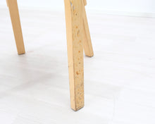 Lataa kuva Galleria-katseluun, Artek 69 tuoli kangasistuimella