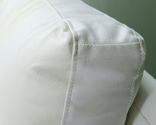 Lataa kuva Galleria-katseluun, 3-istuttava nahkasohva valkoinen