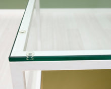 Lataa kuva Galleria-katseluun, Sohvapöytä lasilevyllä