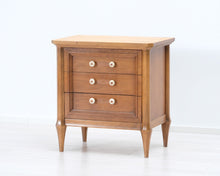 Lataa kuva Galleria-katseluun, Antiikkilipasto tähtinupeilla