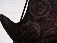 Lataa kuva Galleria-katseluun, Lepakkotuoli mustalla kuviokankaalla