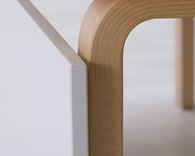 Load image into Gallery viewer, Artek työpöytä 70 x 180 cm koivu / valkoinen