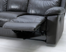 Lataa kuva Galleria-katseluun, 3-istuttava mekanismisohva musta