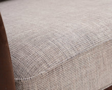 Lataa kuva Galleria-katseluun, 3-istuttava kangassohva ruskea