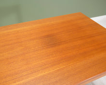 Lataa kuva Galleria-katseluun, Sohvapöytä tiikkiä