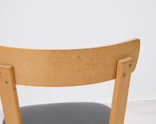 Lataa kuva Galleria-katseluun, Artek 69 tuoli koivu / musta nahka