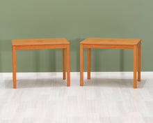 Lataa kuva Galleria-katseluun, Sohvapöytä tiikkiä