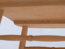 Lataa kuva Galleria-katseluun, Pinnatuoli