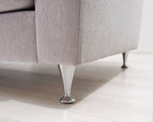 Lataa kuva Galleria-katseluun, 3-istuttava kangassohva vaaleanharmaa