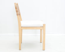 Lataa kuva Galleria-katseluun, Artek Aino Aalto 615 rottinkinen tuoli